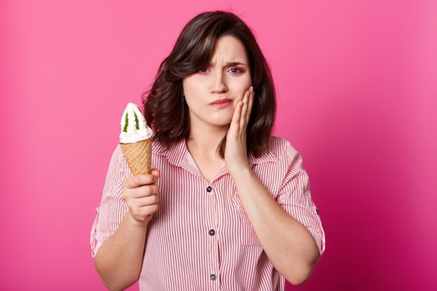 Tooth Sensitivity too Cold? Too Hot? To Sweets?